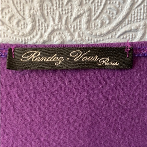 3/$20 Rendez-vous Paris purple ruched bust top - Picture 2 of 4